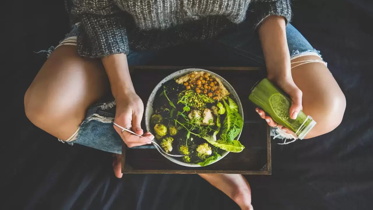 Un delicioso conjunto de alimentos como fuente de satisfacción emocional