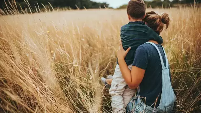 El amor incondicional: clave en la crianza de hijos biológicos y adoptivos, guiados por Dios y valores, para un desarrollo emocional saludable