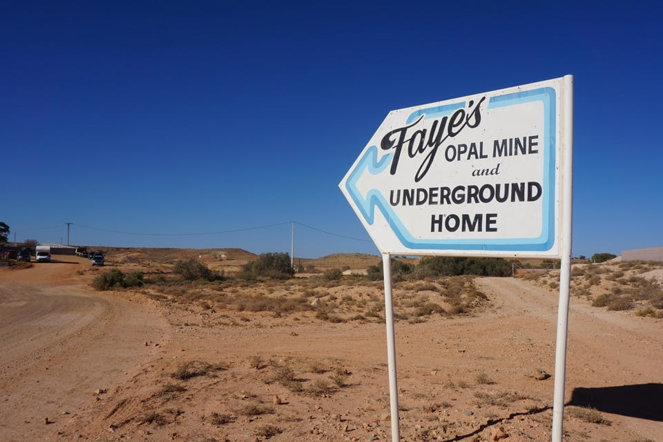 Los extraños hogares subterráneos en el medio del desierto australiano