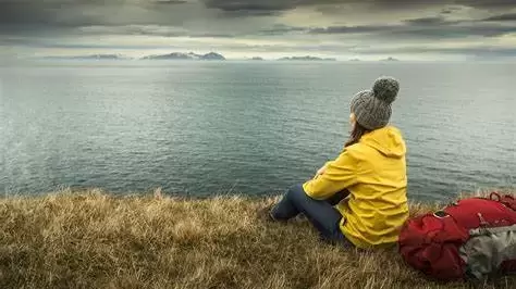 Descubre cómo el amor de Dios sana cuerpo y alma, guiándonos hacia la paz y la tranquilidad