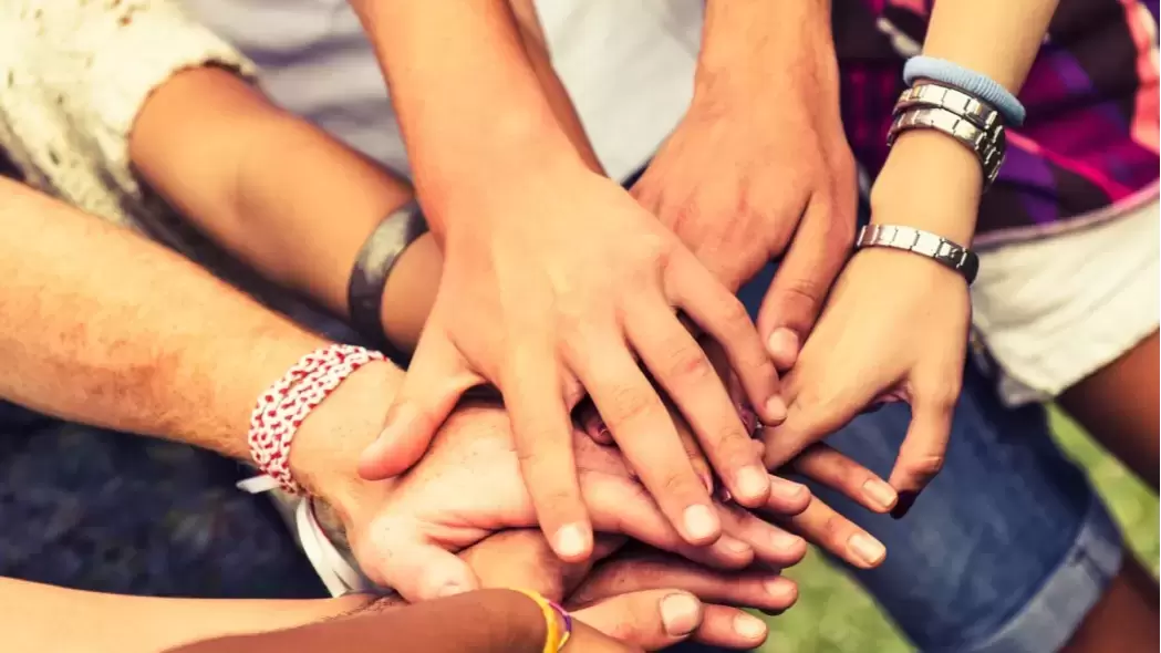 Mujeres enfrentan desafíos actuales con la presencia de Dios como guía