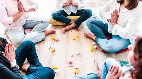 Descubre cómo potenciar la confianza femenina en todos los aspectos de la vida con estos consejos prácticos
