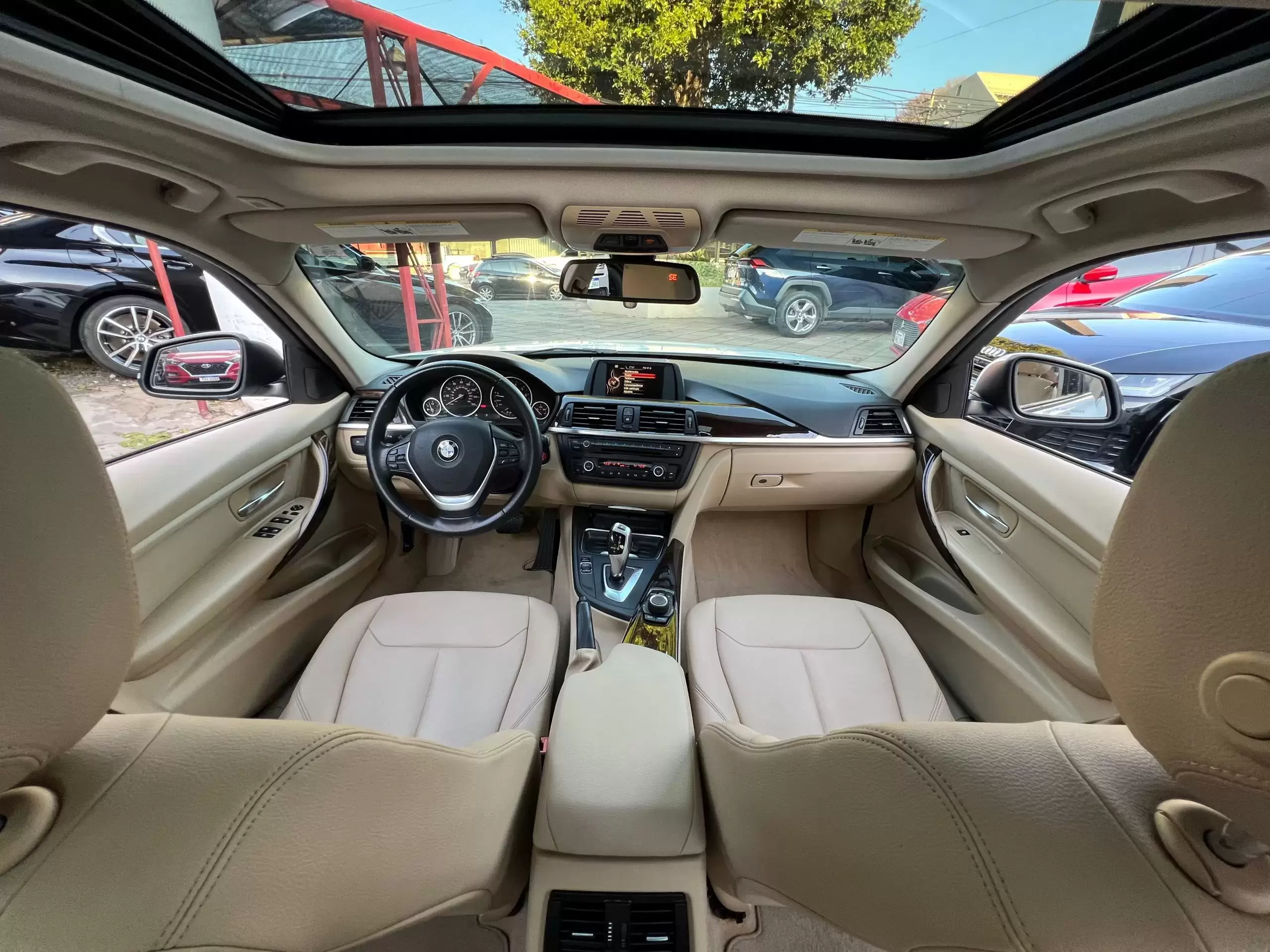 BMW 328i Luxury Line 2014 en Globalmotors: Elegancia y deportividad. - Imagen 11