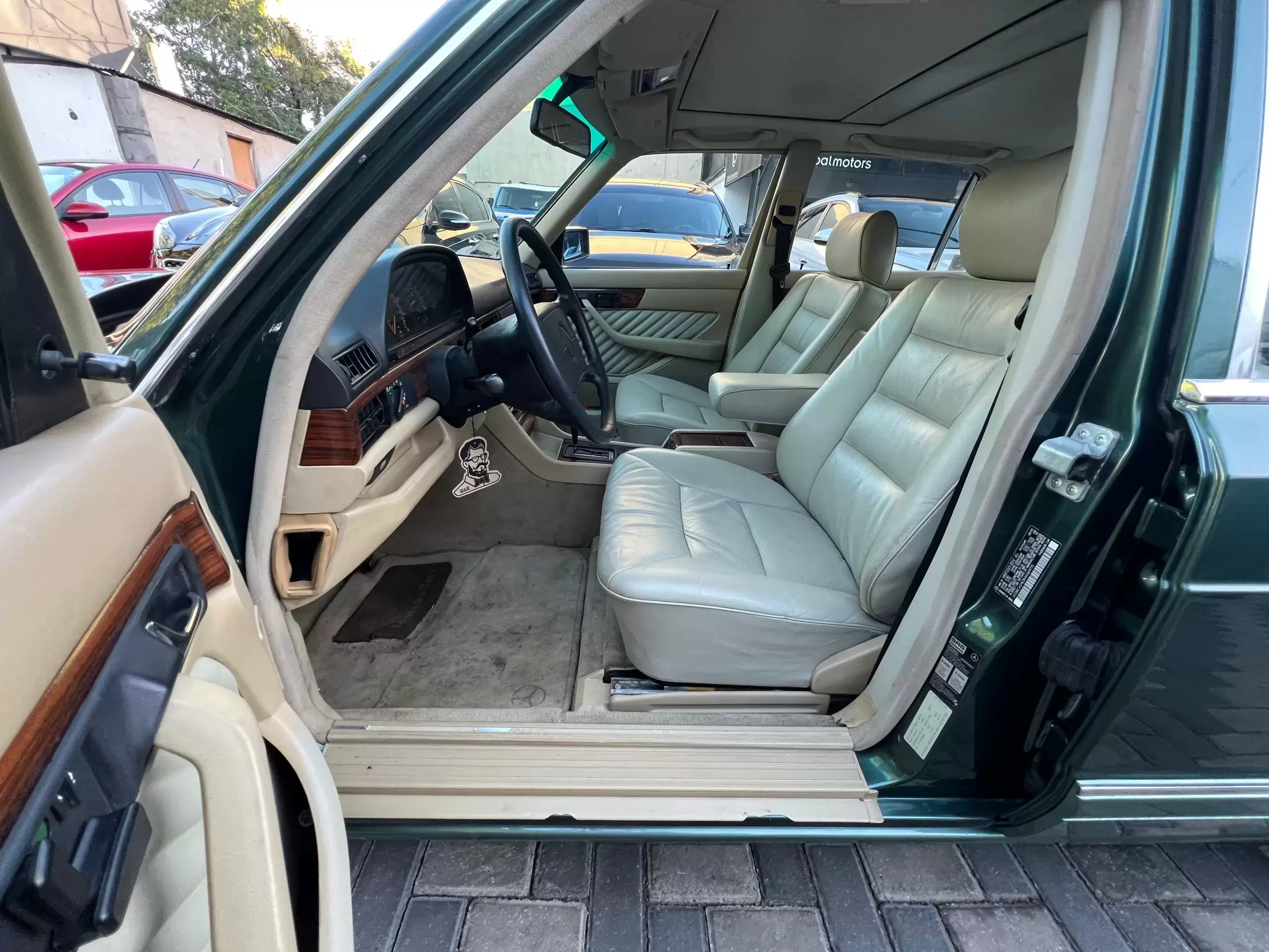 : Mercedes Benz 300 SE Full 1991 en Globalmotors, Asunción. - Imagen 12