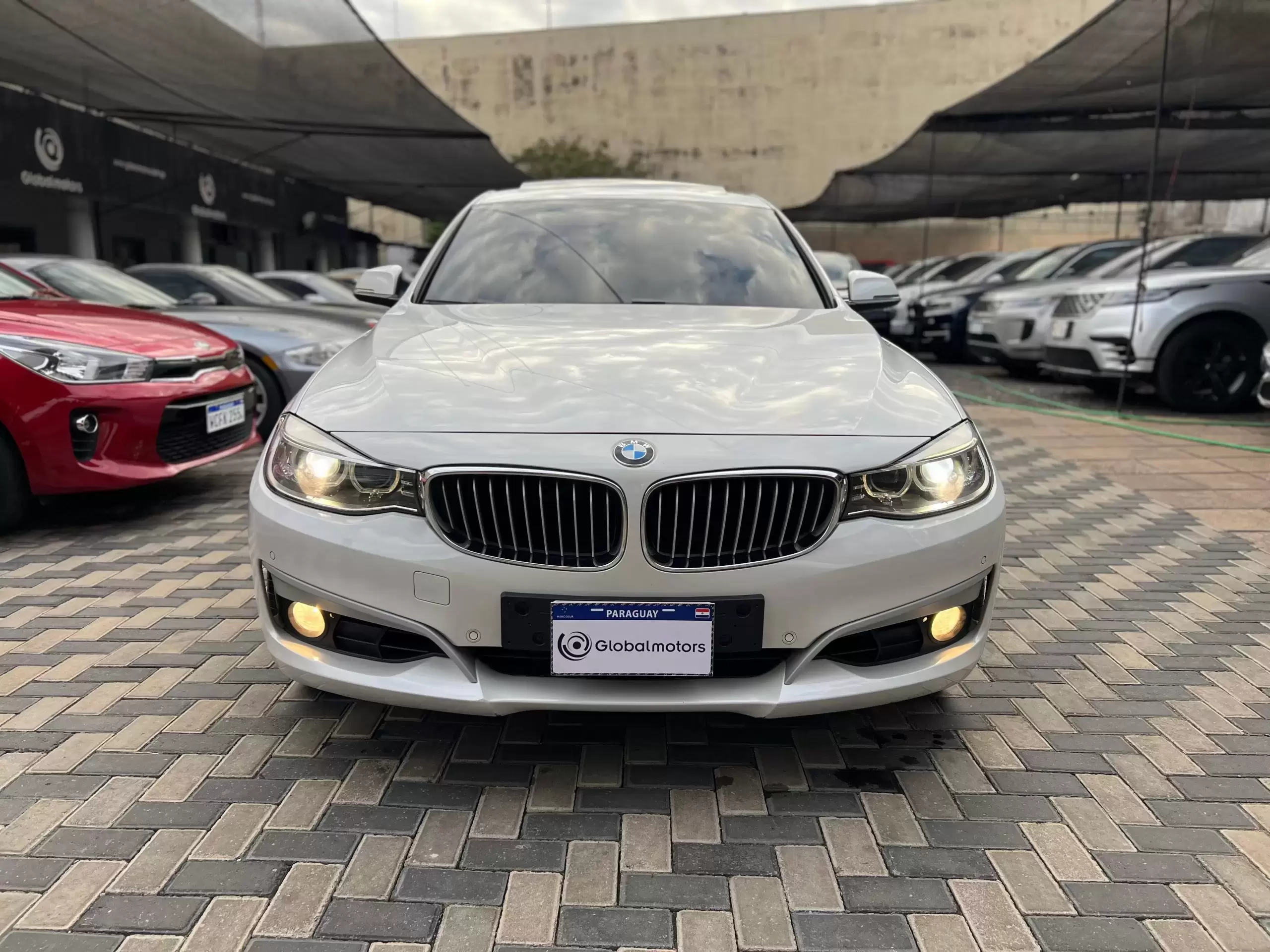 BMW 320d GT Sport 2014 en Globalmotors: Elegancia y rendimiento. - Imagen 2
