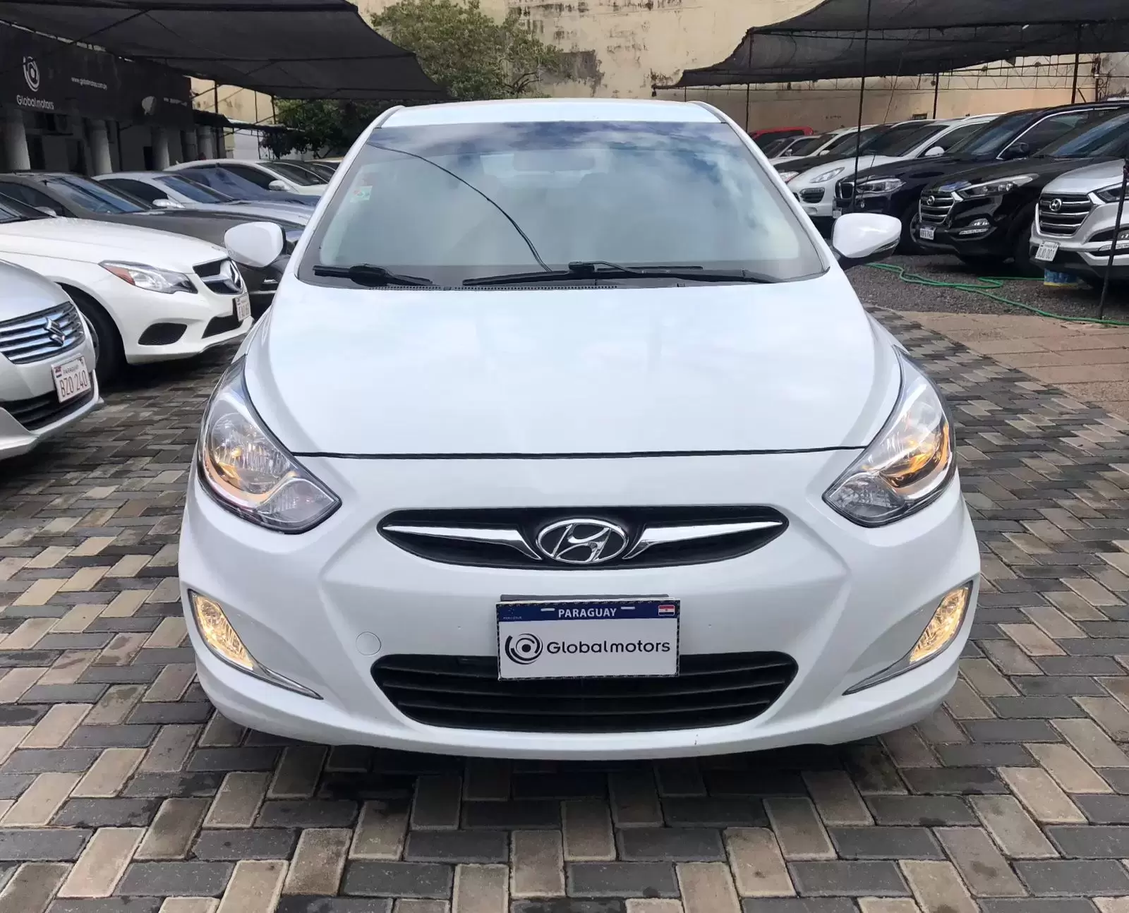 Hyundai Accent 2014 en Globalmotors: Compacto, eficiente y seguro. - Imagen 2