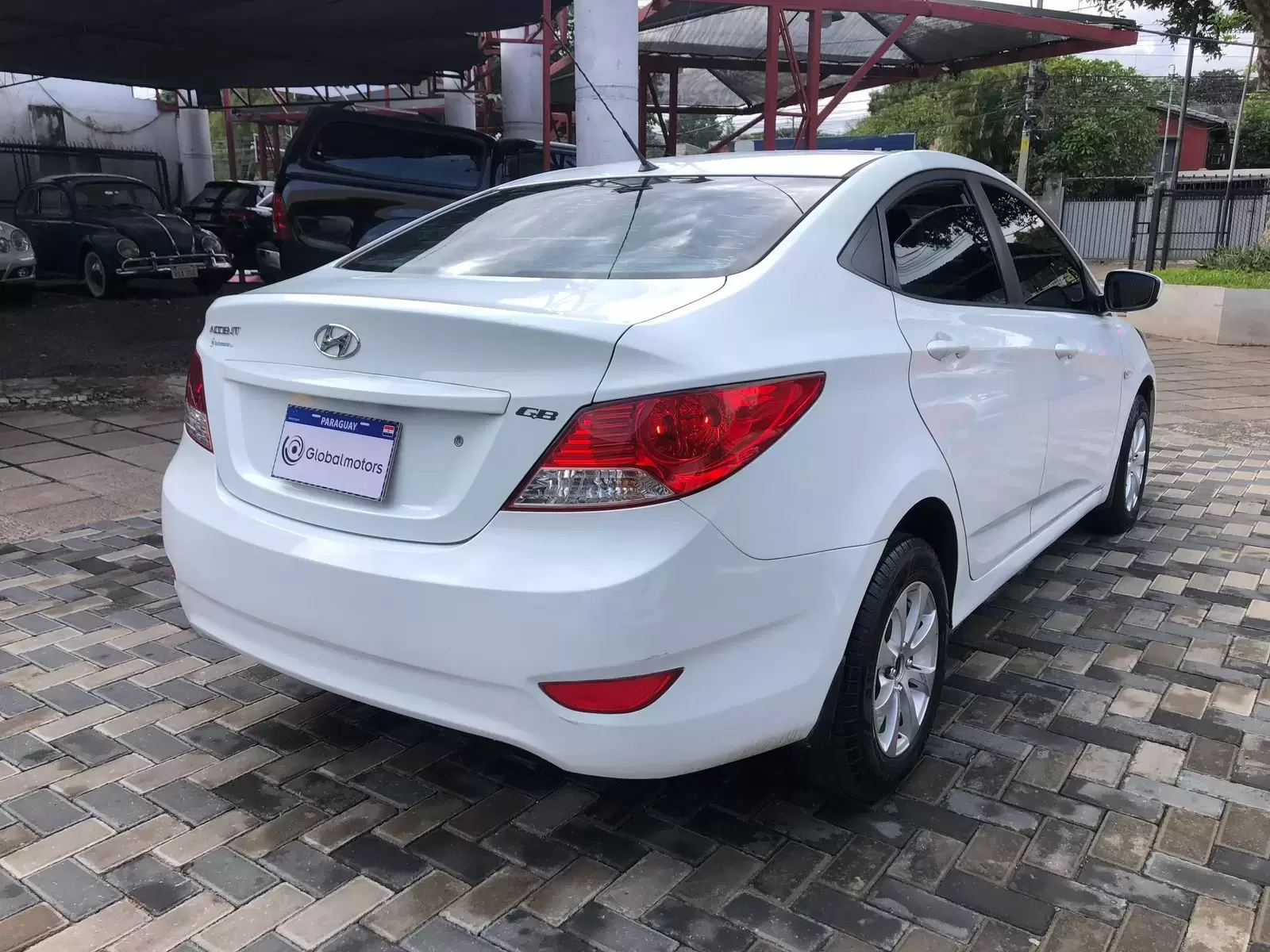 Hyundai Accent 2014 en Globalmotors: Compacto, eficiente y seguro. - Imagen 4