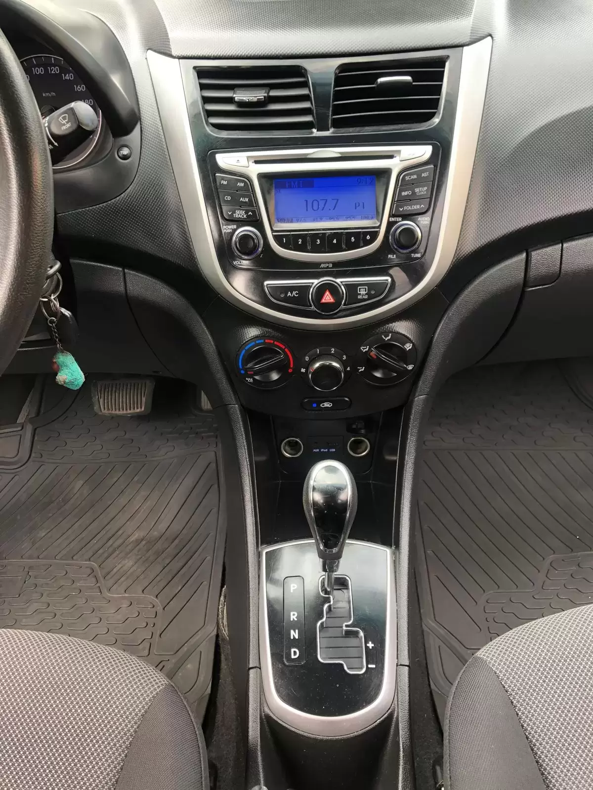 Hyundai Accent 2014 en Globalmotors: Compacto, eficiente y seguro. - Imagen 16