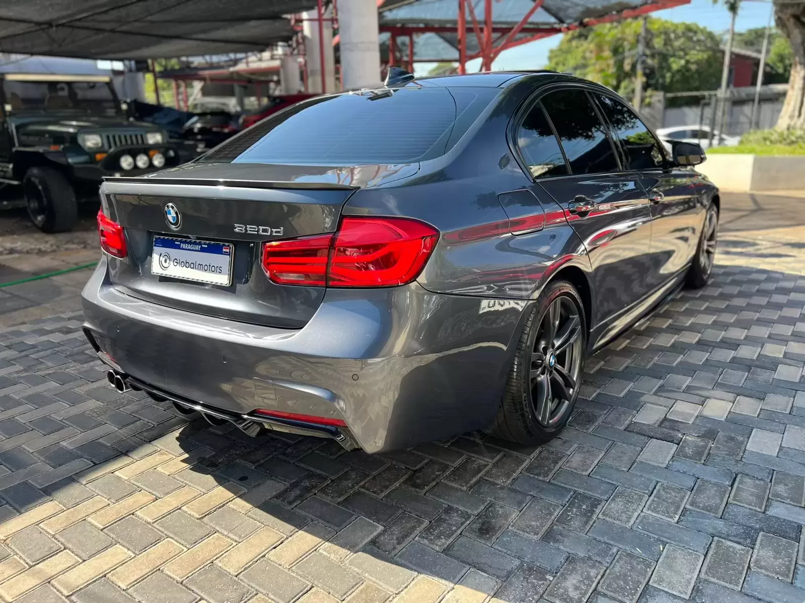 BMW 320d Look M Full 2018 en Globalmotors: Elegancia y deportividad. - Imagen 7