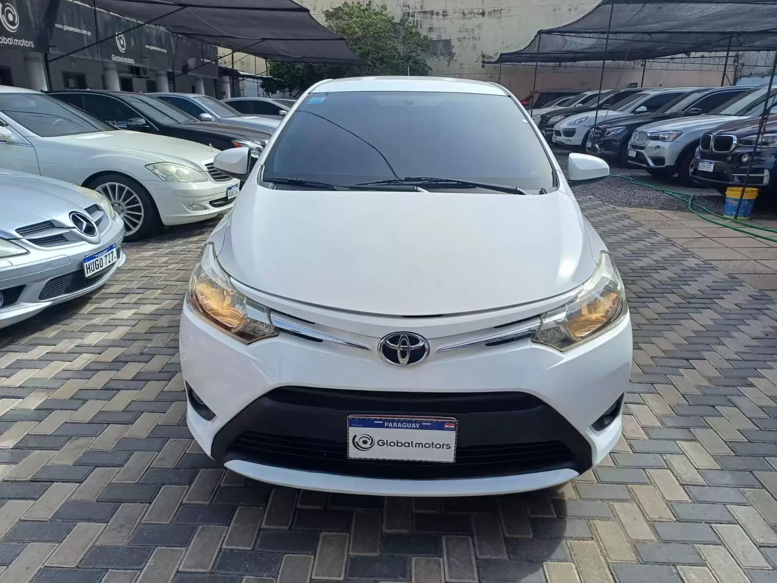 Toyota Yaris 2015 en Globalmotors: Eficiente y moderno hatchback compacto. - Imagen 2