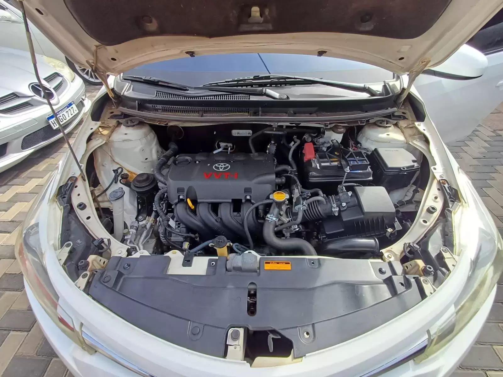 Toyota Yaris 2015 en Globalmotors: Eficiente y moderno hatchback compacto. - Imagen 16