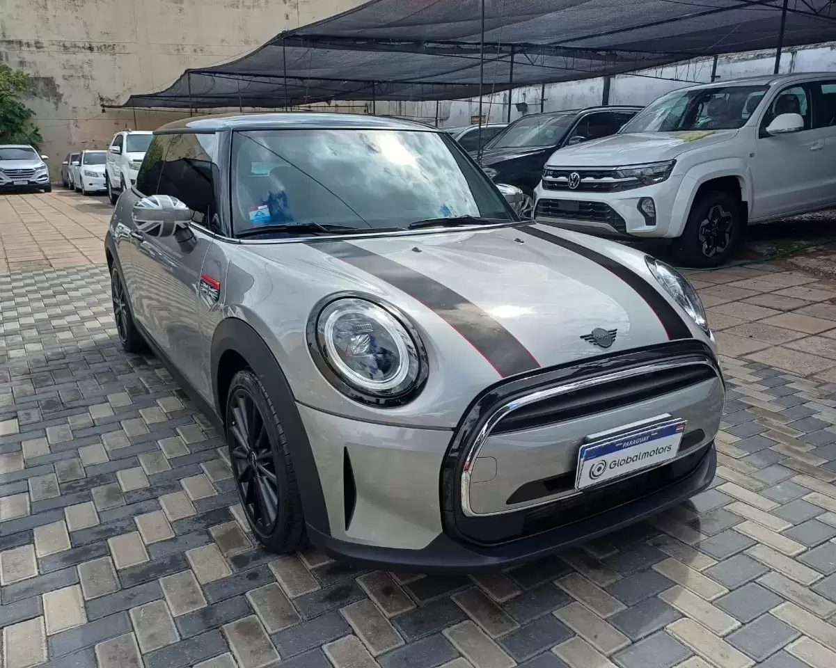 Mini Cooper Full 2024 en Globalmotors: Diseño icónico y tecnología avanzada. - Imagen 3