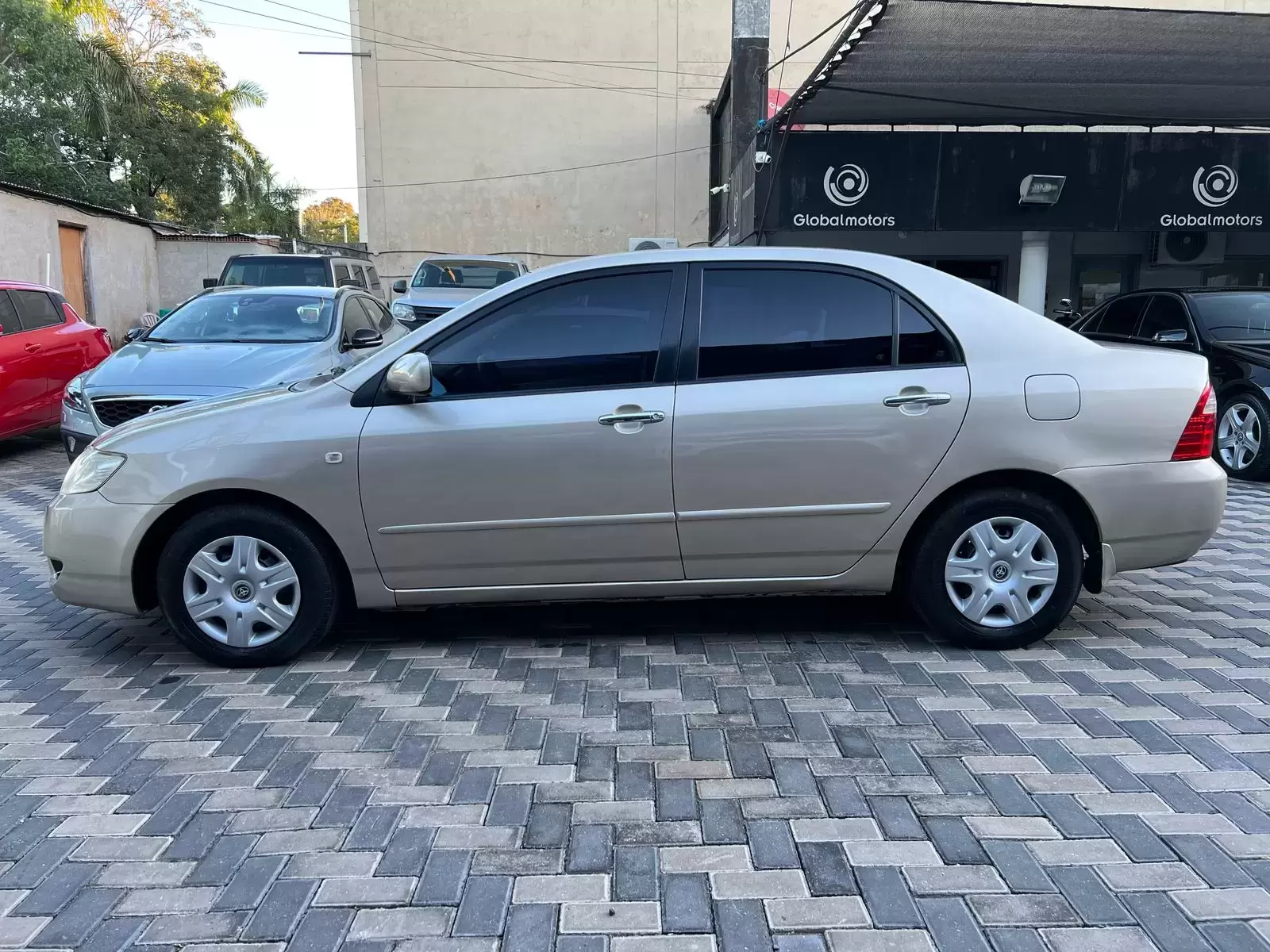 Toyota Corolla X 2005 en Globalmotors: Sedán compacto confiable y eficiente. - Imagen 4
