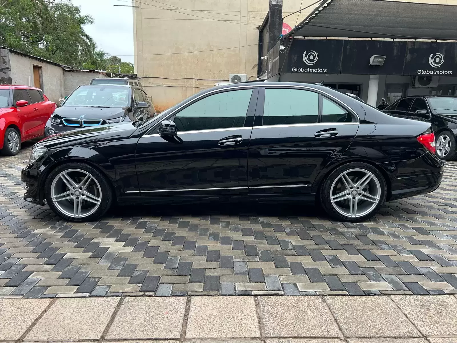 Mercedes Benz C250 Luxury Full 2012 en Globalmotors, Asunción, Paraguay. - Imagen 4
