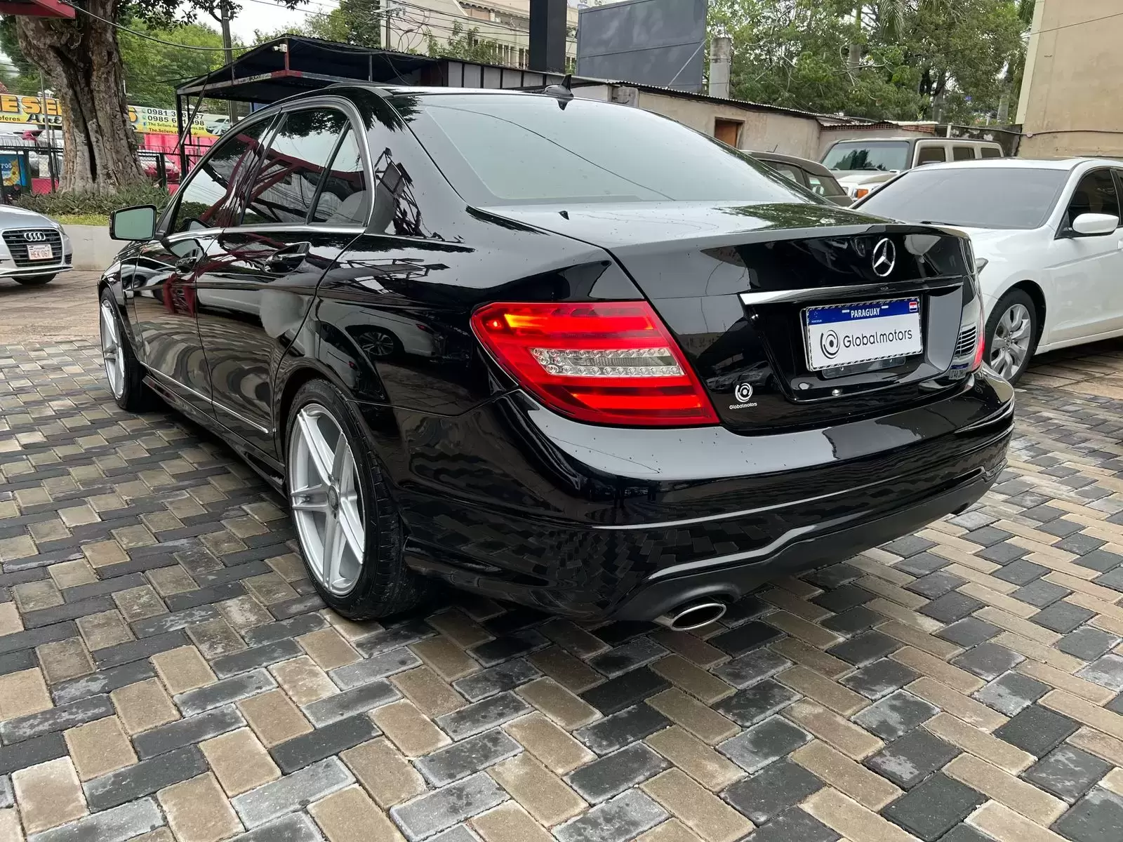 Mercedes Benz C250 Luxury Full 2012 en Globalmotors, Asunción, Paraguay. - Imagen 5