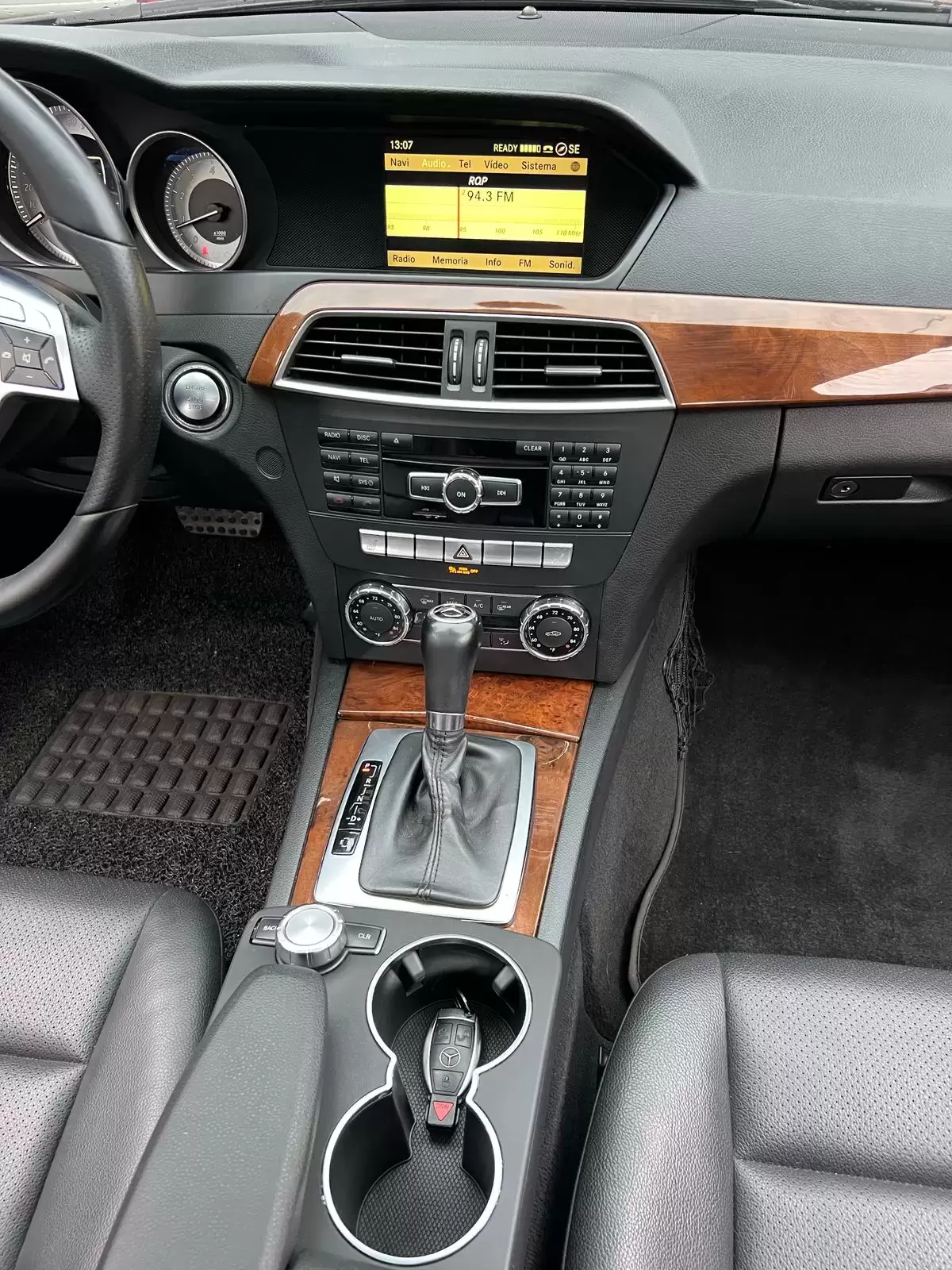 Mercedes Benz C250 Luxury Full 2012 en Globalmotors, Asunción, Paraguay. - Imagen 15