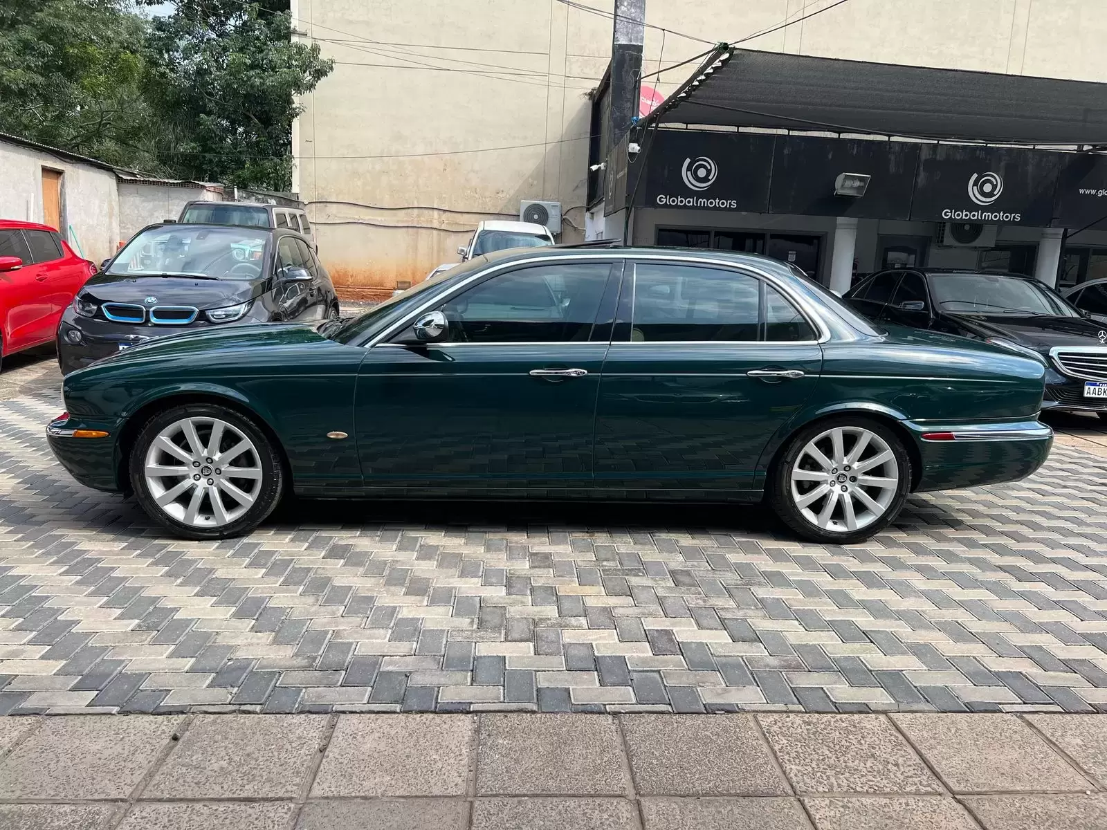 Jaguar XJ8 Full Americano 2007 en Globalmotors: Lujo y potencia. - Imagen 4