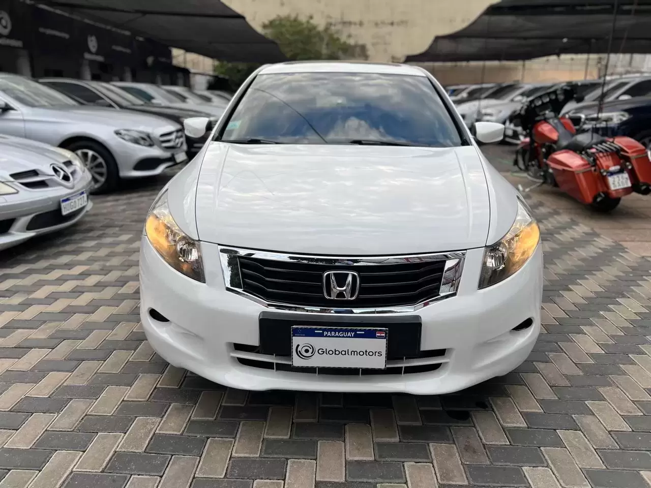 Honda Accord Full 2009 en Globalmotors: Elegancia y rendimiento excepcional. - Imagen 2