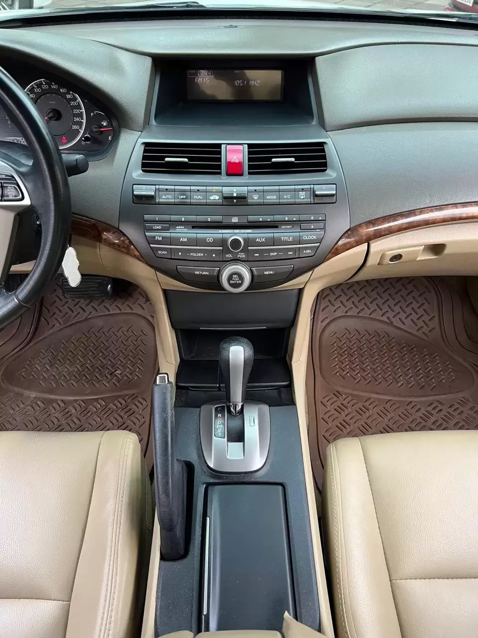 Honda Accord Full 2009 en Globalmotors: Elegancia y rendimiento excepcional. - Imagen 13