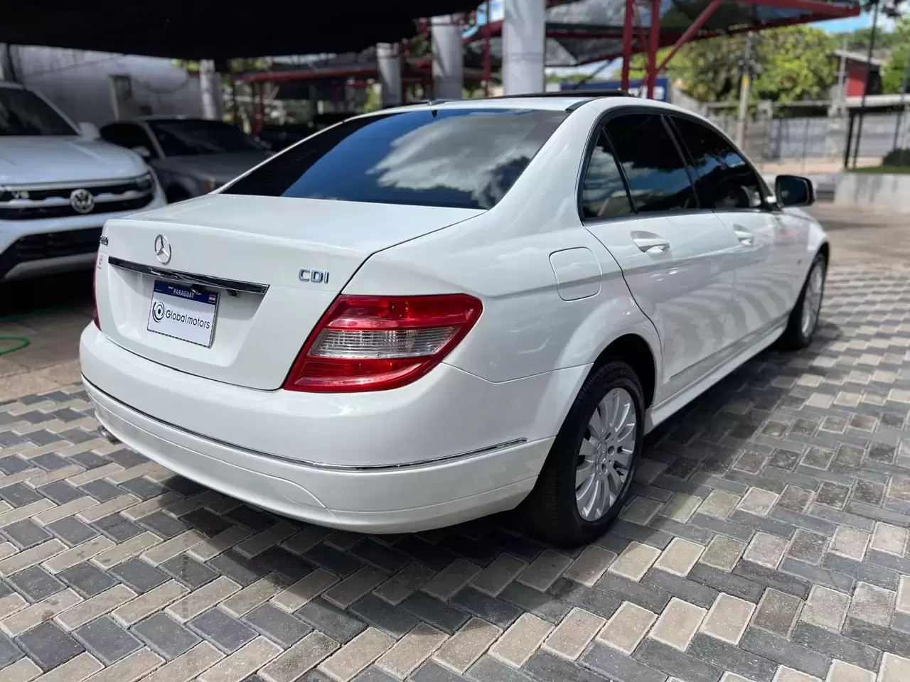 Mercedes Benz C220 Elegance 2008 en Globalmotors: Lujo y eficiencia. - Imagen 5