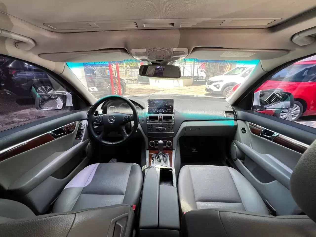Mercedes Benz C220 Elegance 2008 en Globalmotors: Lujo y eficiencia. - Imagen 14