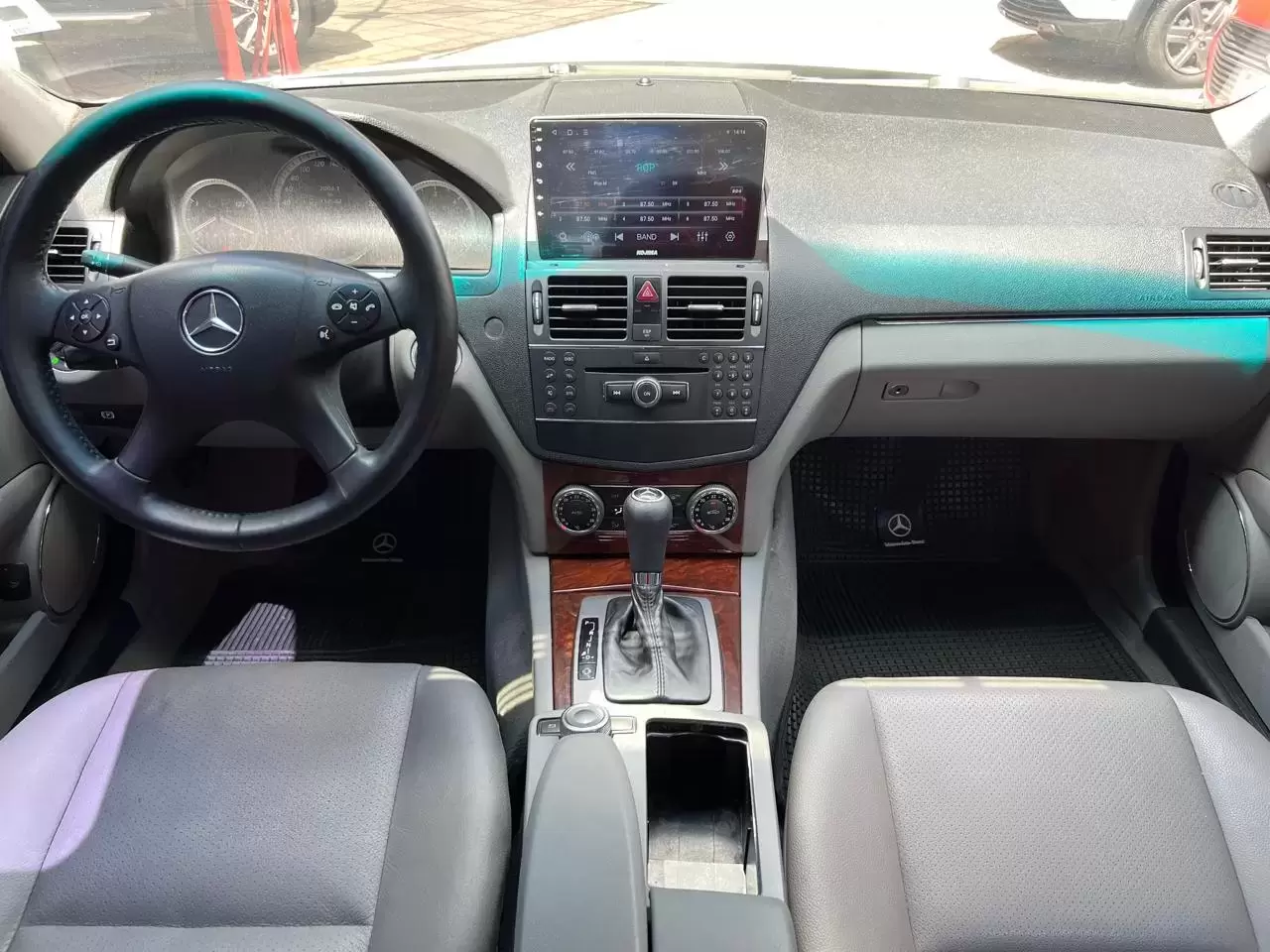 Mercedes Benz C220 Elegance 2008 en Globalmotors: Lujo y eficiencia. - Imagen 15
