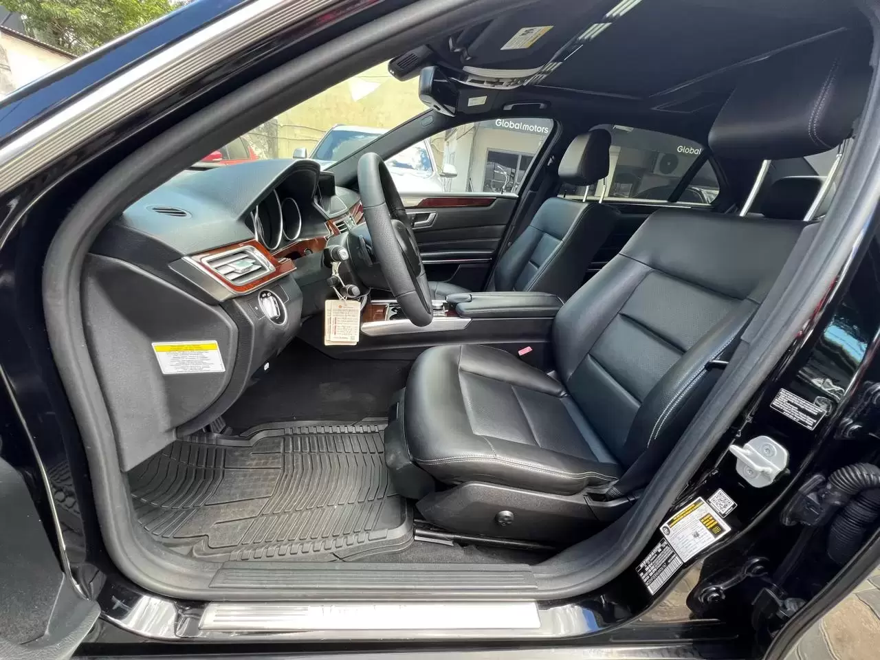 Mercedes Benz E250 Elegance 2014 en Globalmotors: Lujo y rendimiento. - Imagen 9