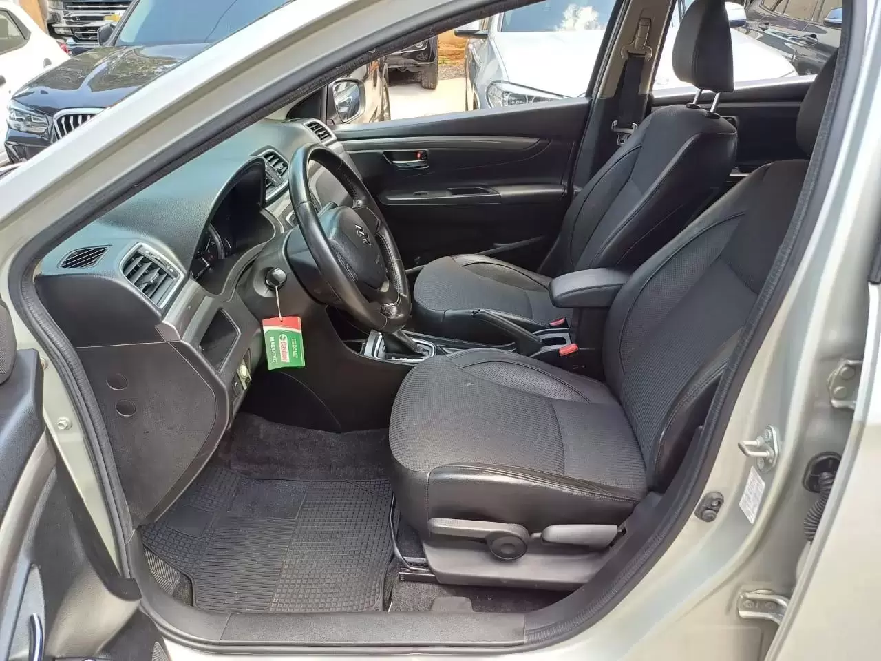 Suzuki Ciaz Sedan 2016 en Globalmotors: Eficiente y cómodo sedán compacto - Imagen 8