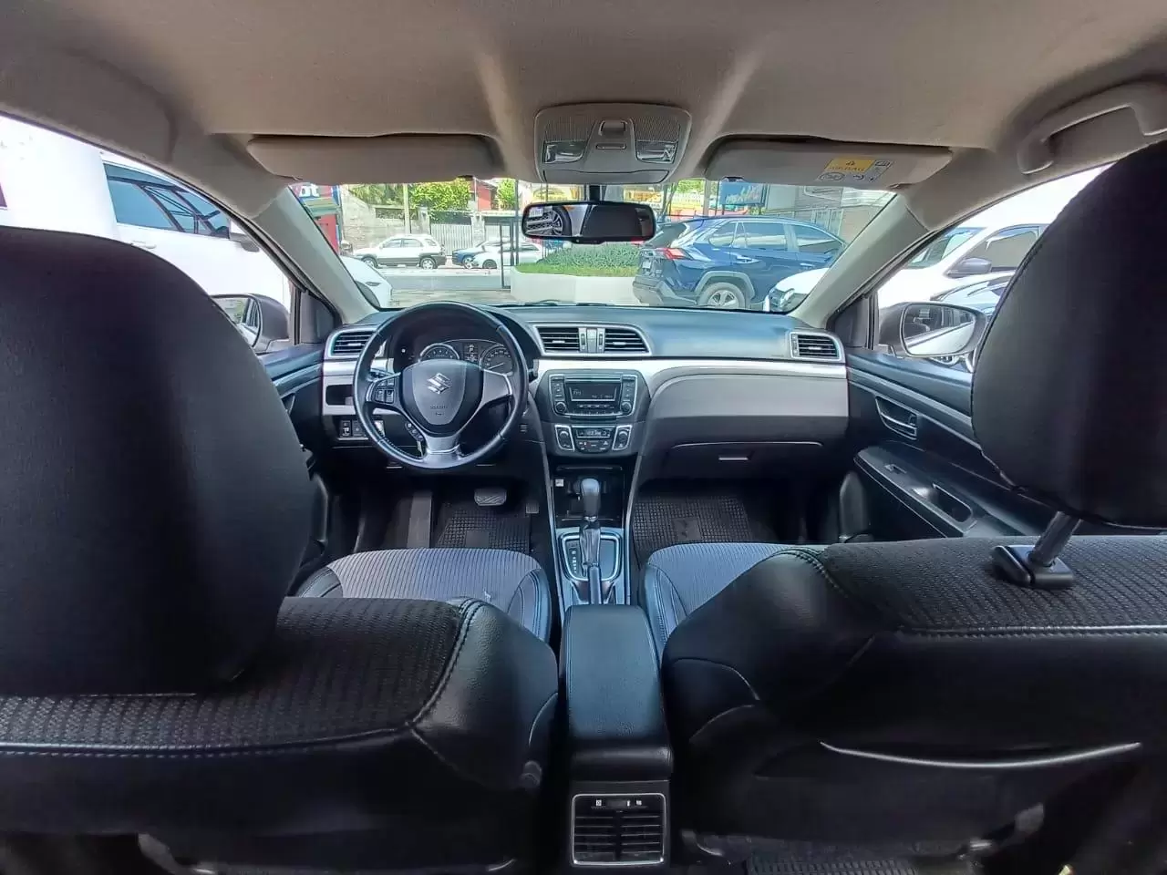 Suzuki Ciaz Sedan 2016 en Globalmotors: Eficiente y cómodo sedán compacto - Imagen 12