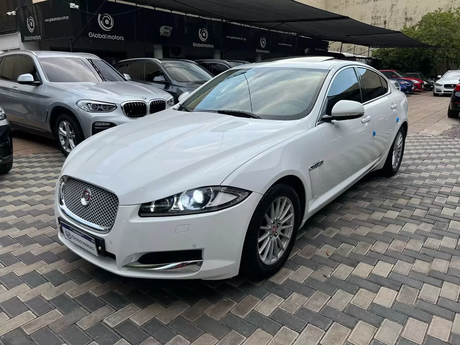 Jaguar XF Sedan Full 2014 en Globalmotors: Elegancia y potencia garantizadas