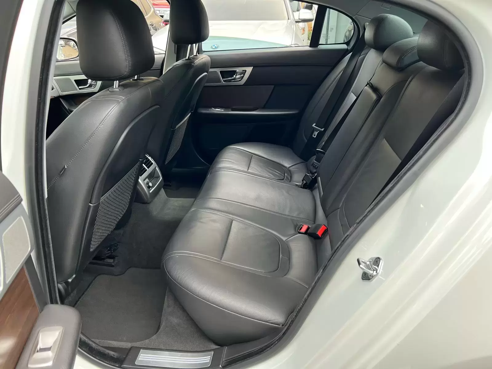 Jaguar XF Sedan Full 2014 en Globalmotors: Elegancia y potencia garantizadas - Imagen 9