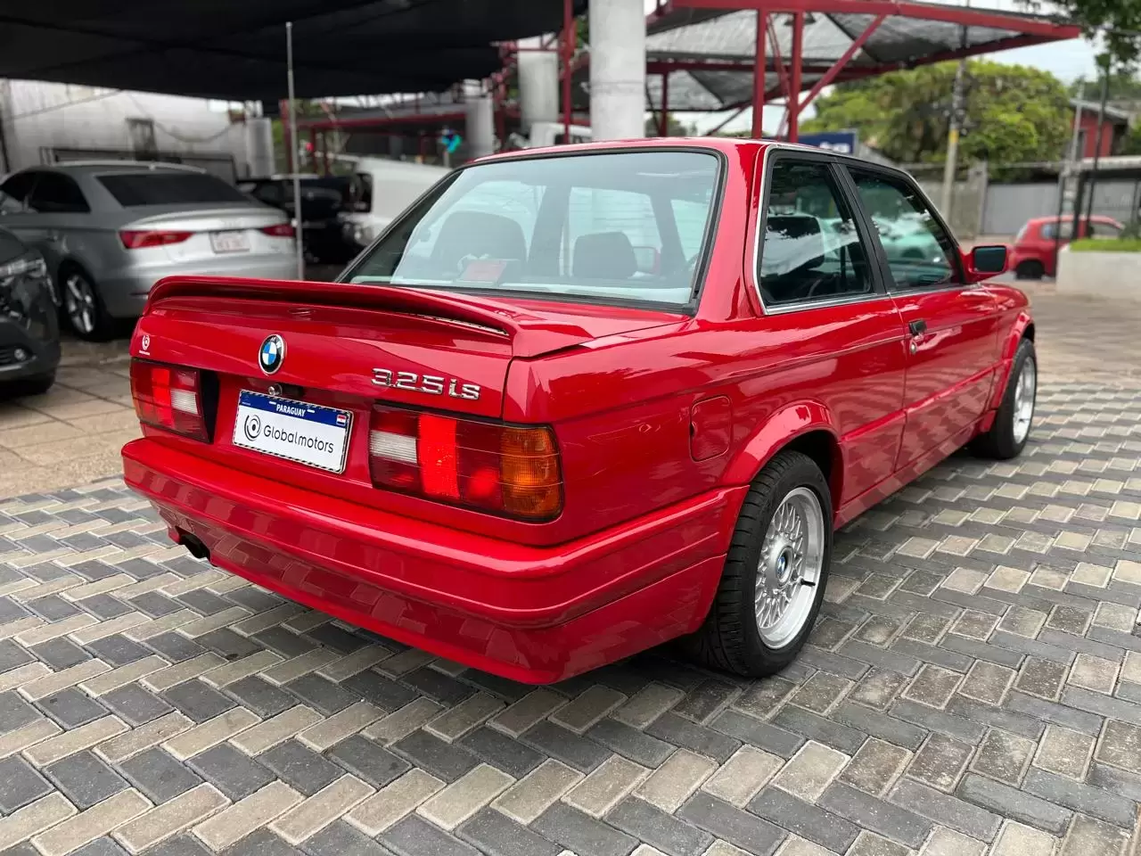 BMW E30 325is Coupe Look M 1988 en Globalmotors, Asunción. ¡Imperdible! - Imagen 5