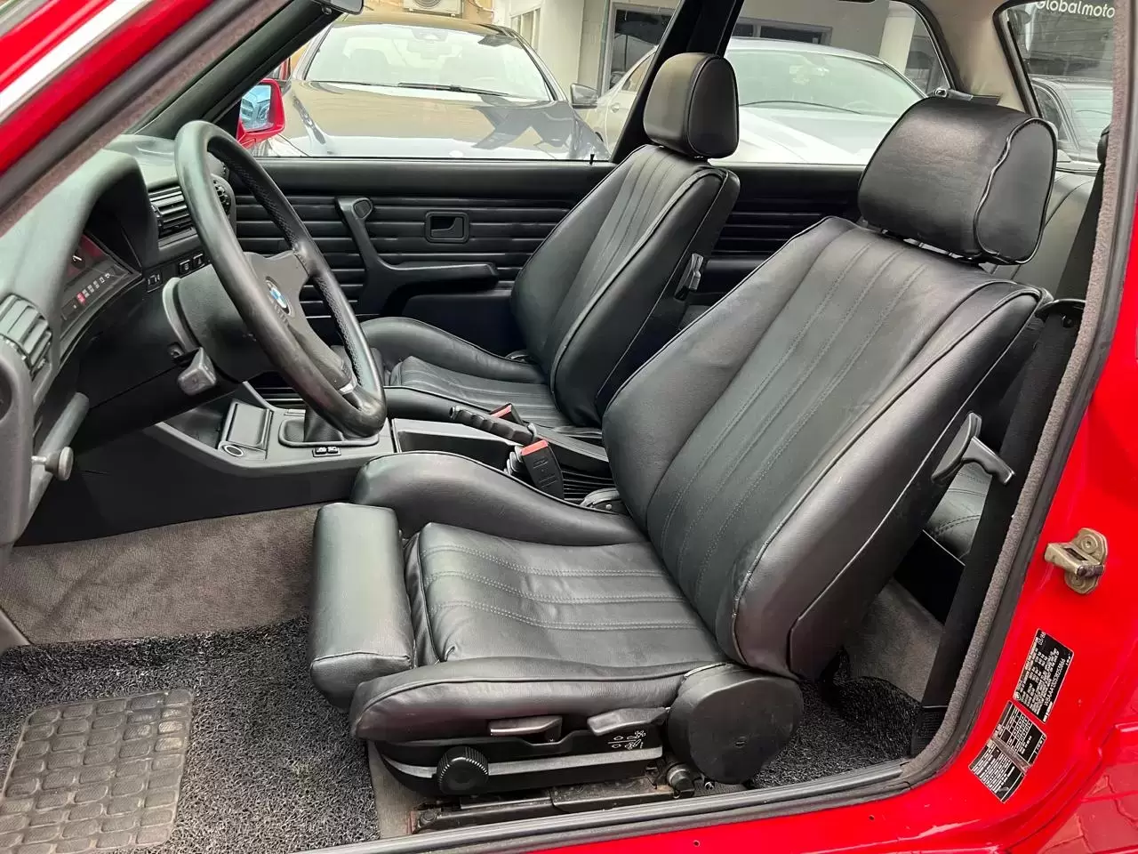 BMW E30 325is Coupe Look M 1988 en Globalmotors, Asunción. ¡Imperdible! - Imagen 9
