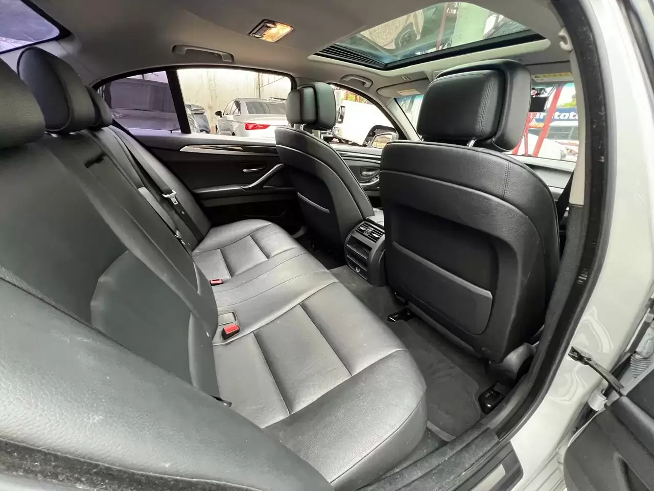 BMW 520d Luxury 2013 en Globalmotors: Elegancia y rendimiento excepcional - Imagen 12