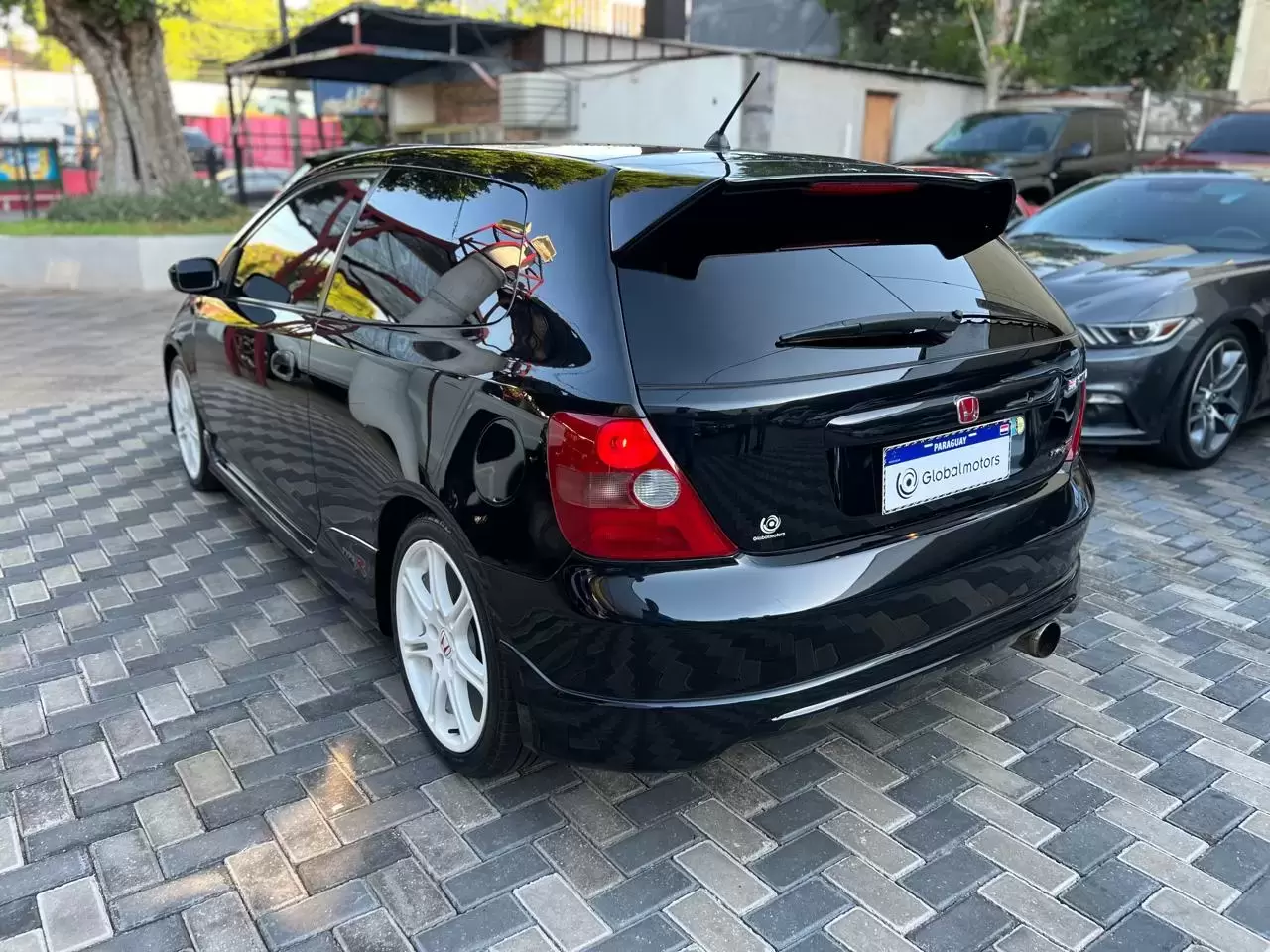 Honda Civic Type R EP3 JDM 2002 en Globalmotors: ¡Potencia y estilo! - Imagen 4