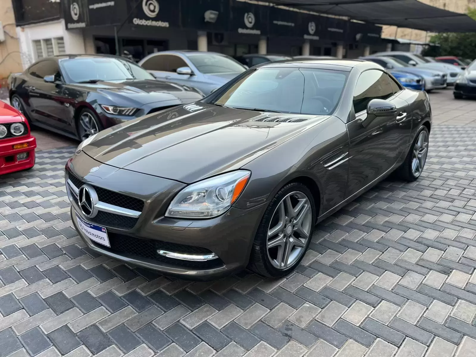 Mercedes Benz SLK 250 Luxury 2015 en Globalmotors: Elegancia y potencia - Imagen 25
