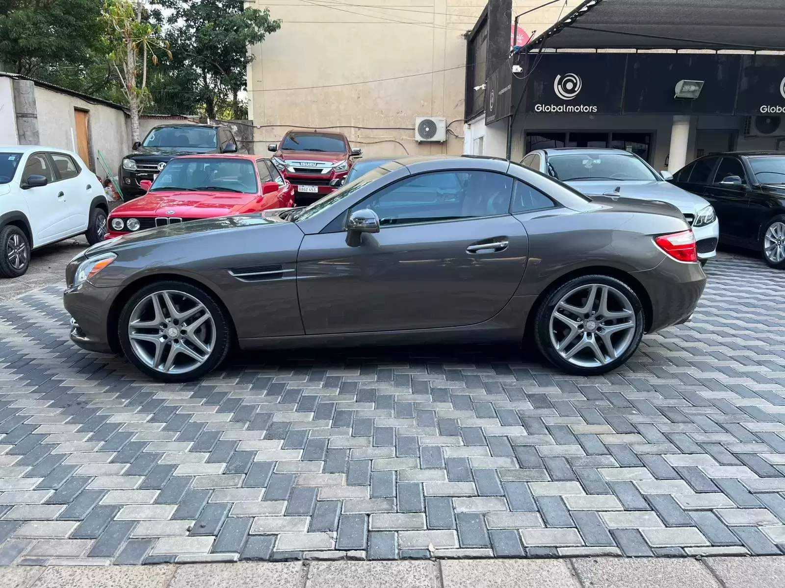 Mercedes Benz SLK 250 Luxury 2015 en Globalmotors: Elegancia y potencia - Imagen 26