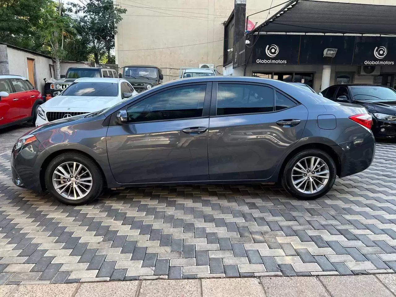 Toyota Corolla LE Americano 2014 en Globalmotors: Eficiente y confiable sedán compacto. - Imagen 4