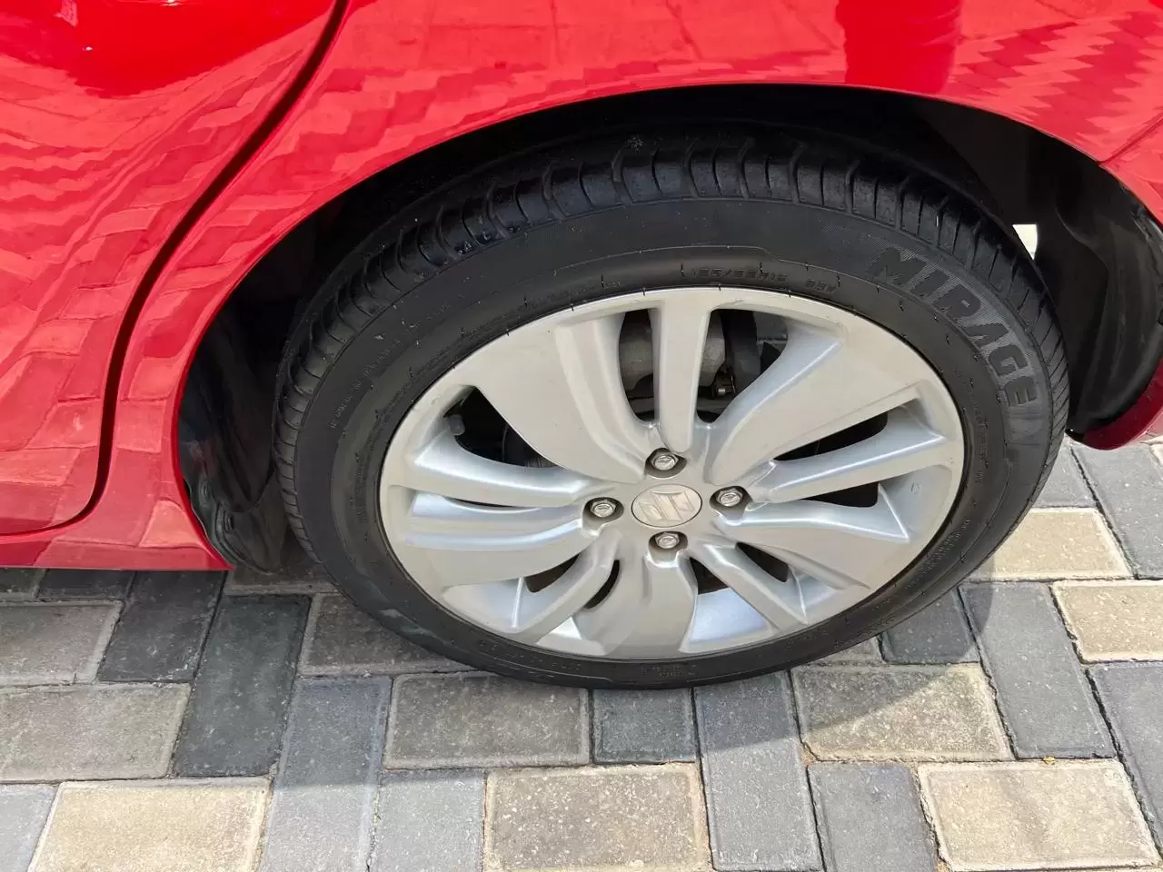 Suzuki Swift Full 2018 en Globalmotors: Diseño moderno y deportivo. - Imagen 20