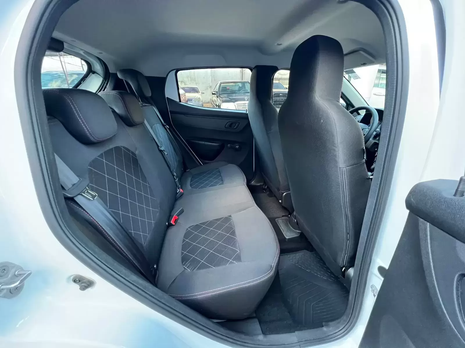 Renault Kwid 2024 en Globalmotors: Compacto, moderno y funcional. ¡Descúbrelo! - Imagen 13