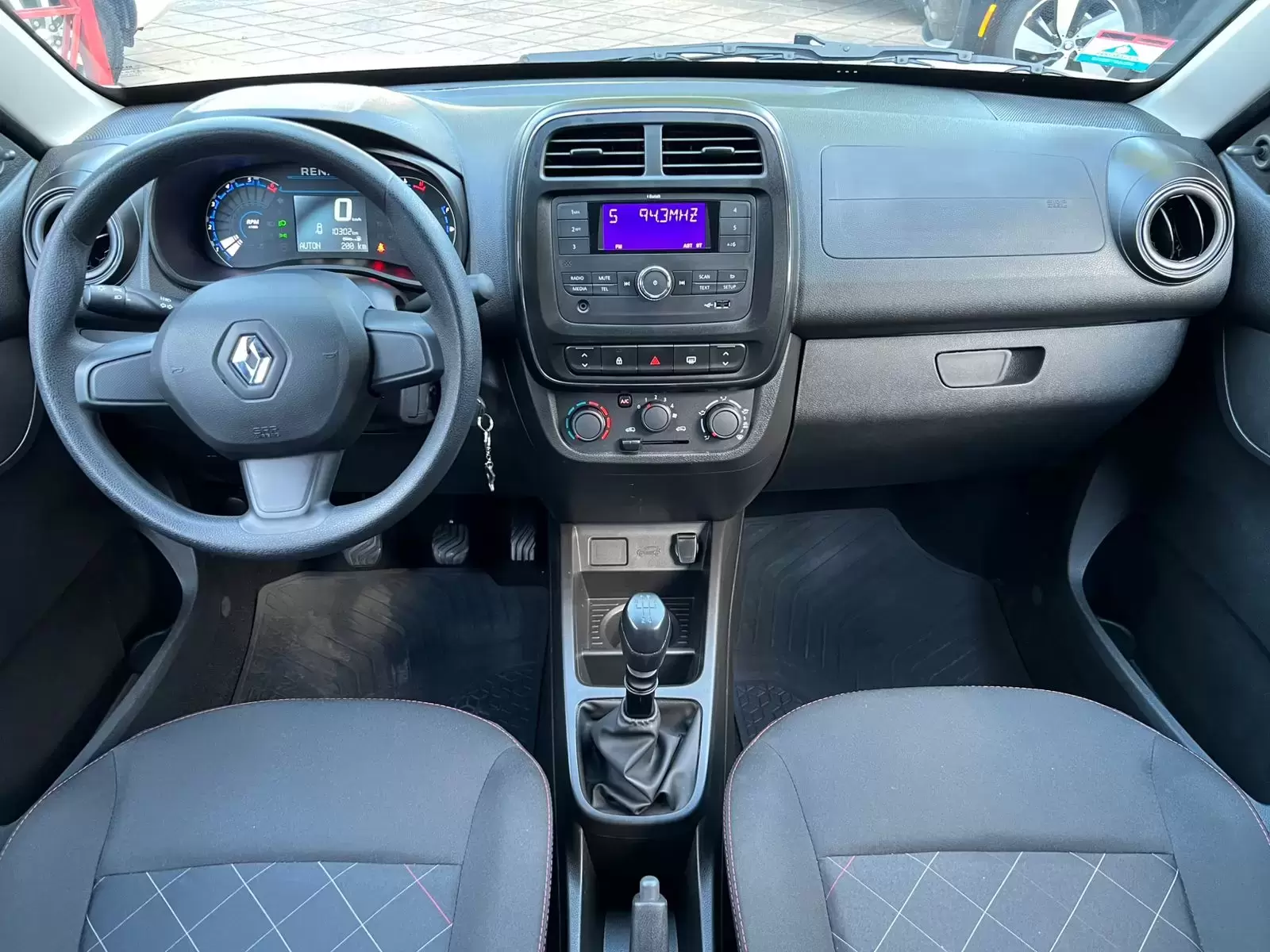 Renault Kwid 2024 en Globalmotors: Compacto, moderno y funcional. ¡Descúbrelo! - Imagen 15