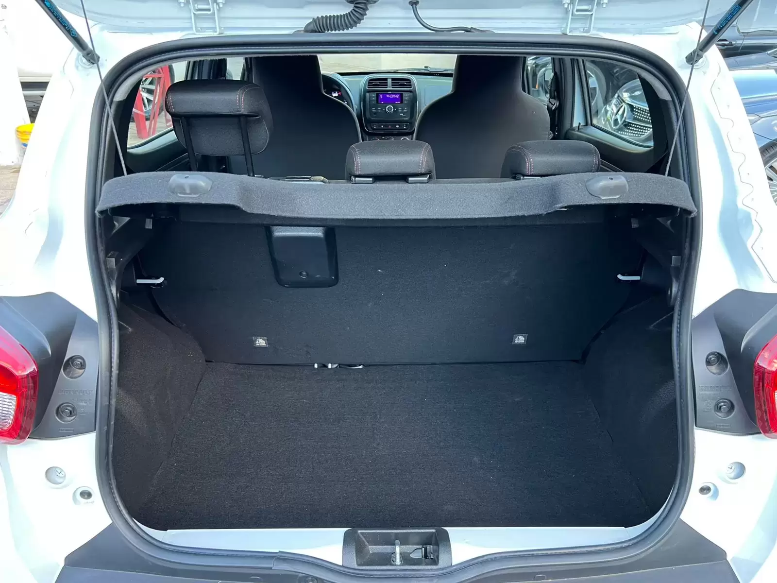 Renault Kwid 2024 en Globalmotors: Compacto, moderno y funcional. ¡Descúbrelo! - Imagen 19