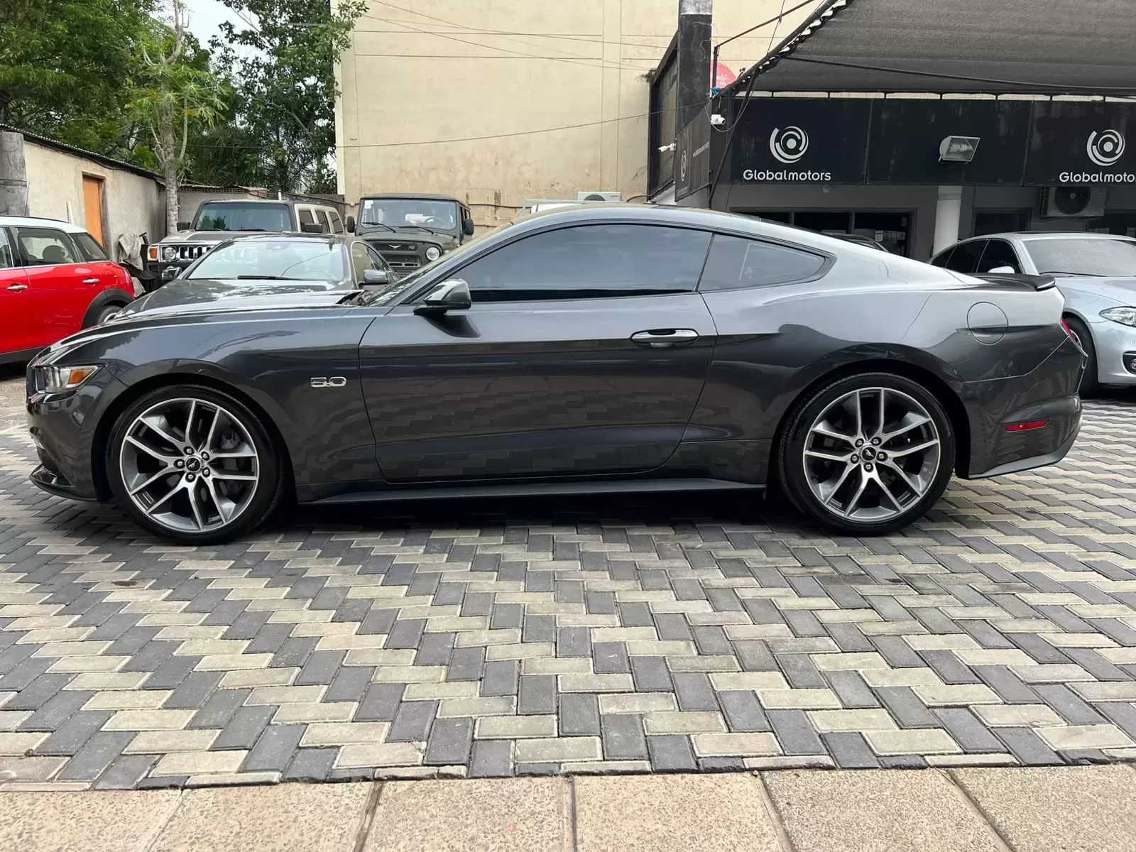 Ford Mustang GT Full 2017 en Globalmotors: Potencia y estilo icónico. - Imagen 4