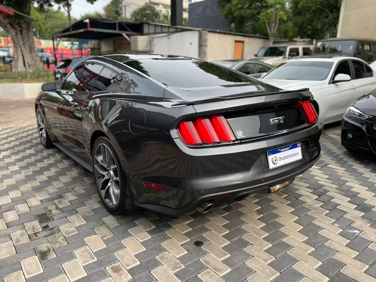 Ford Mustang GT Full 2017 en Globalmotors: Potencia y estilo icónico. - Imagen 5