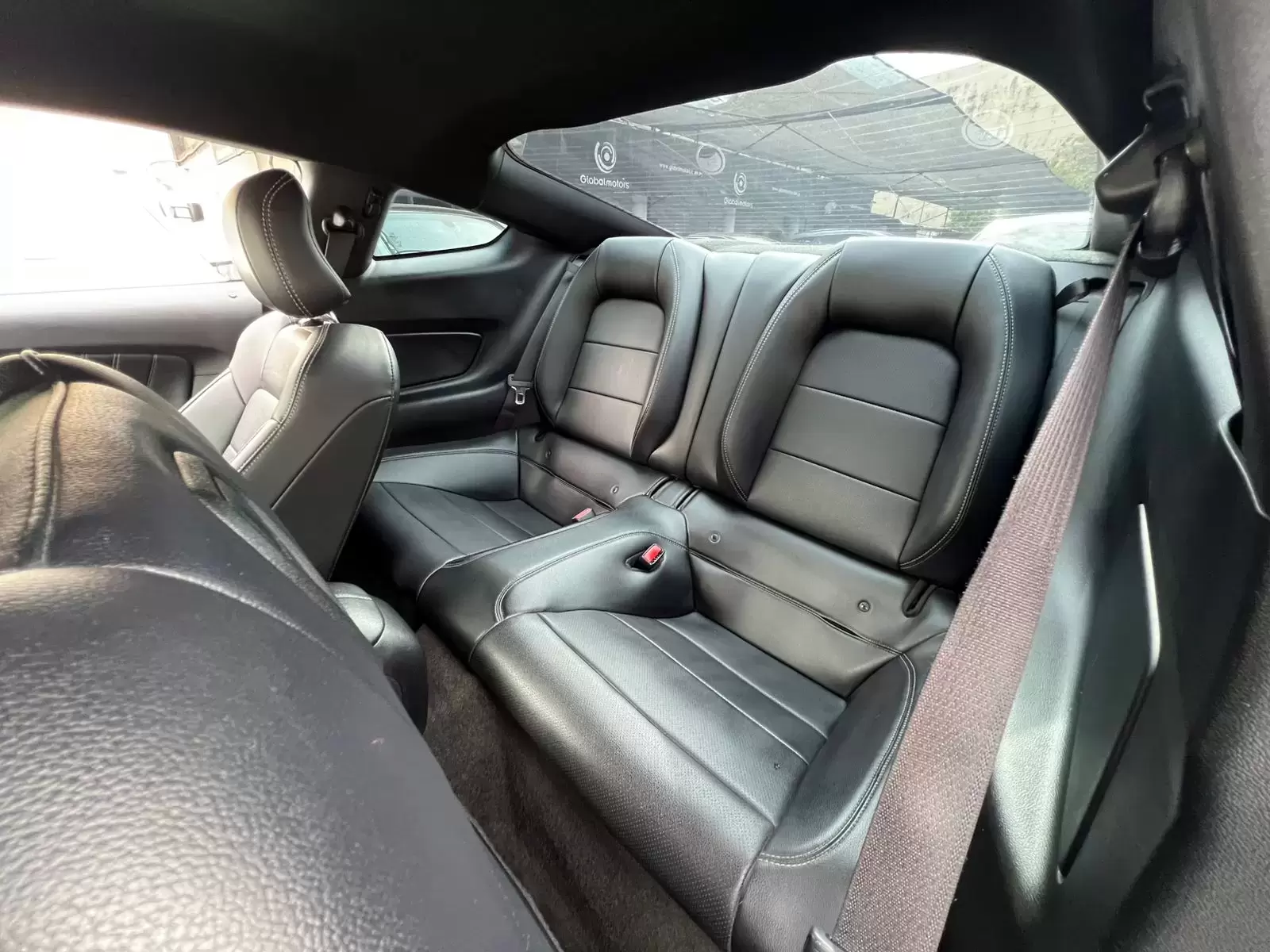 Ford Mustang GT Full 2017 en Globalmotors: Potencia y estilo icónico. - Imagen 11
