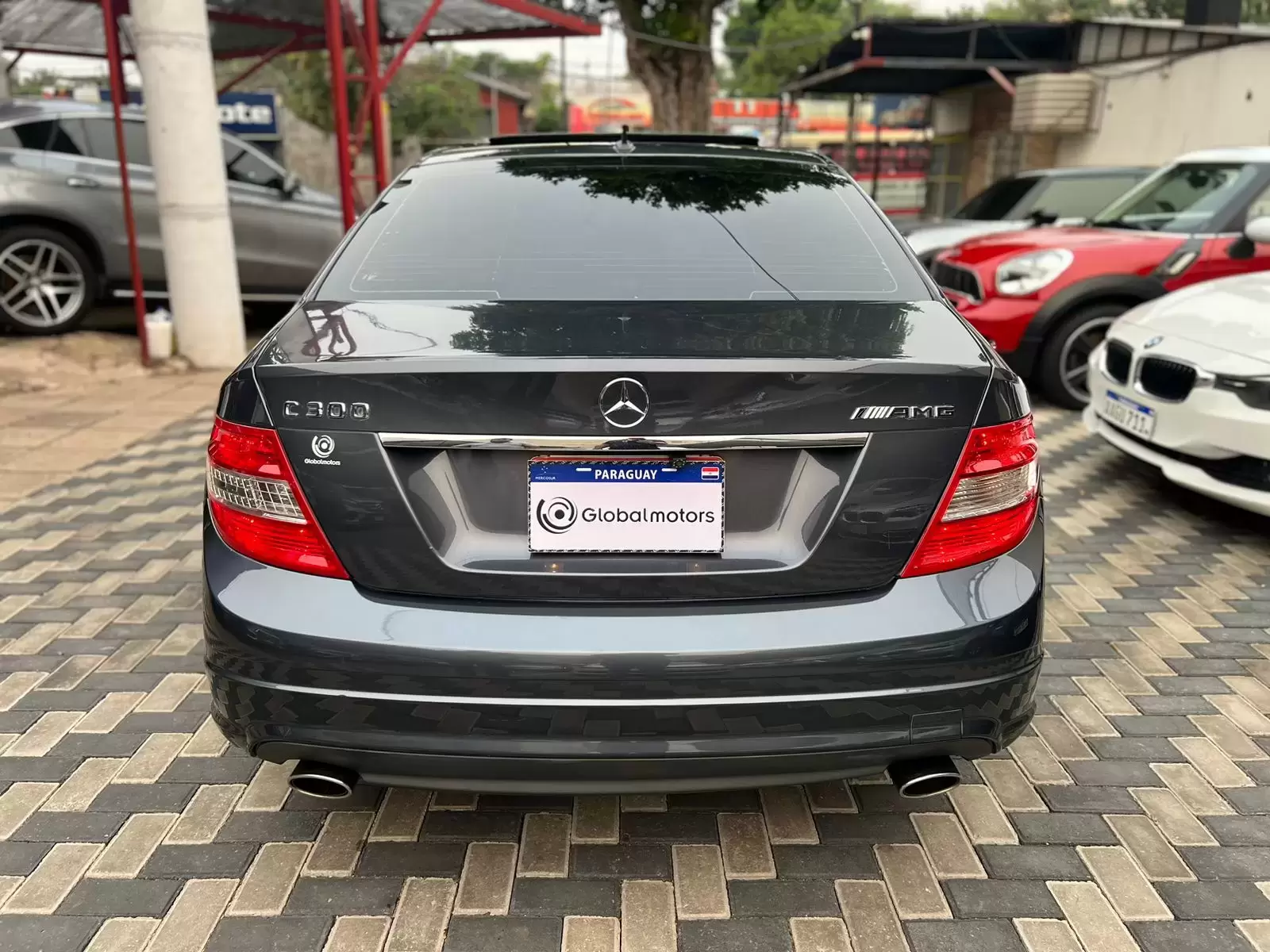 Mercedes Benz C300 Full 2011 en Globalmotors: Elegancia y rendimiento. - Imagen 6