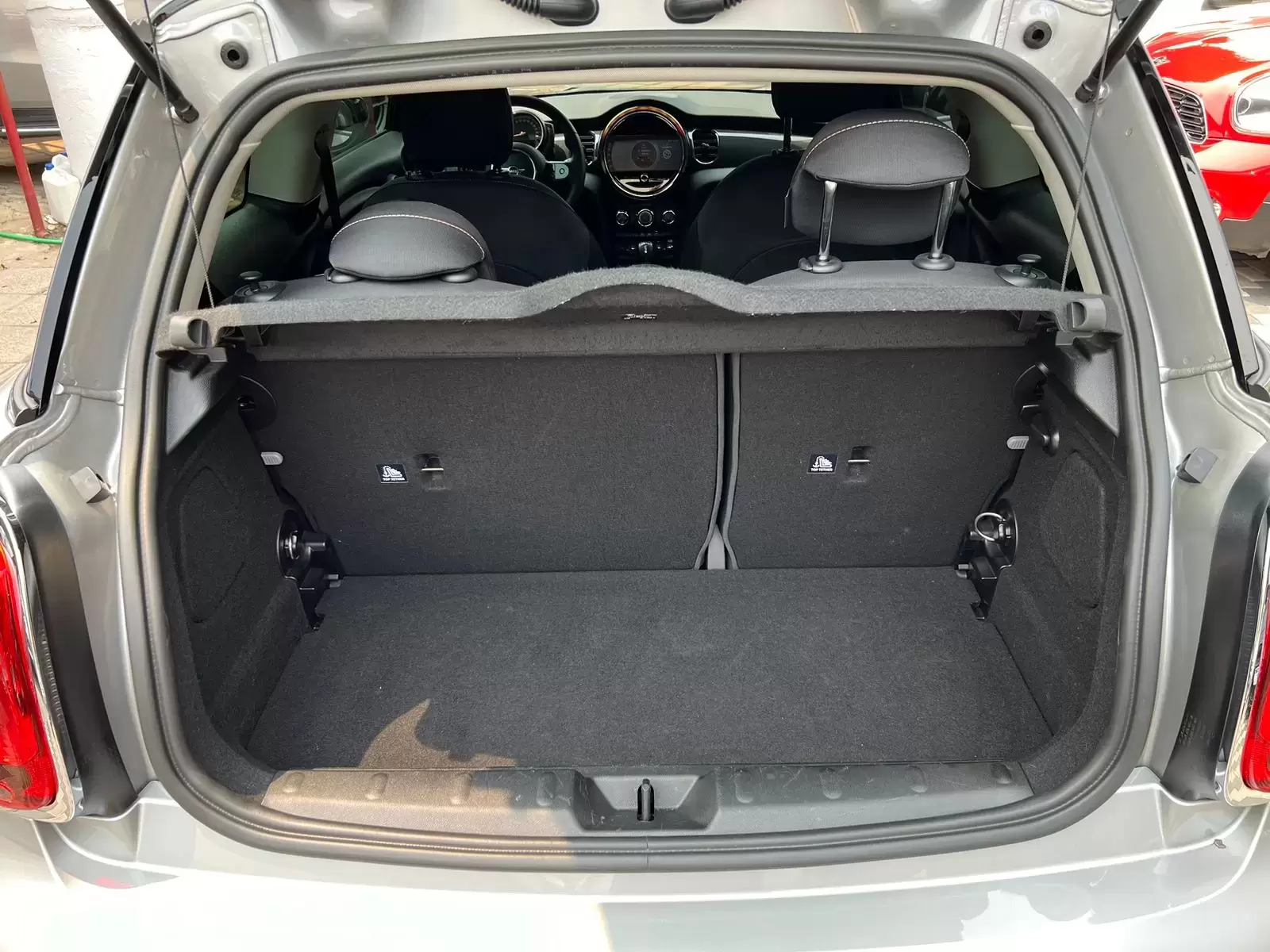 Mini Cooper Hatch 2023 en Globalmotors: Diseño icónico y tecnología avanzada. - Imagen 14