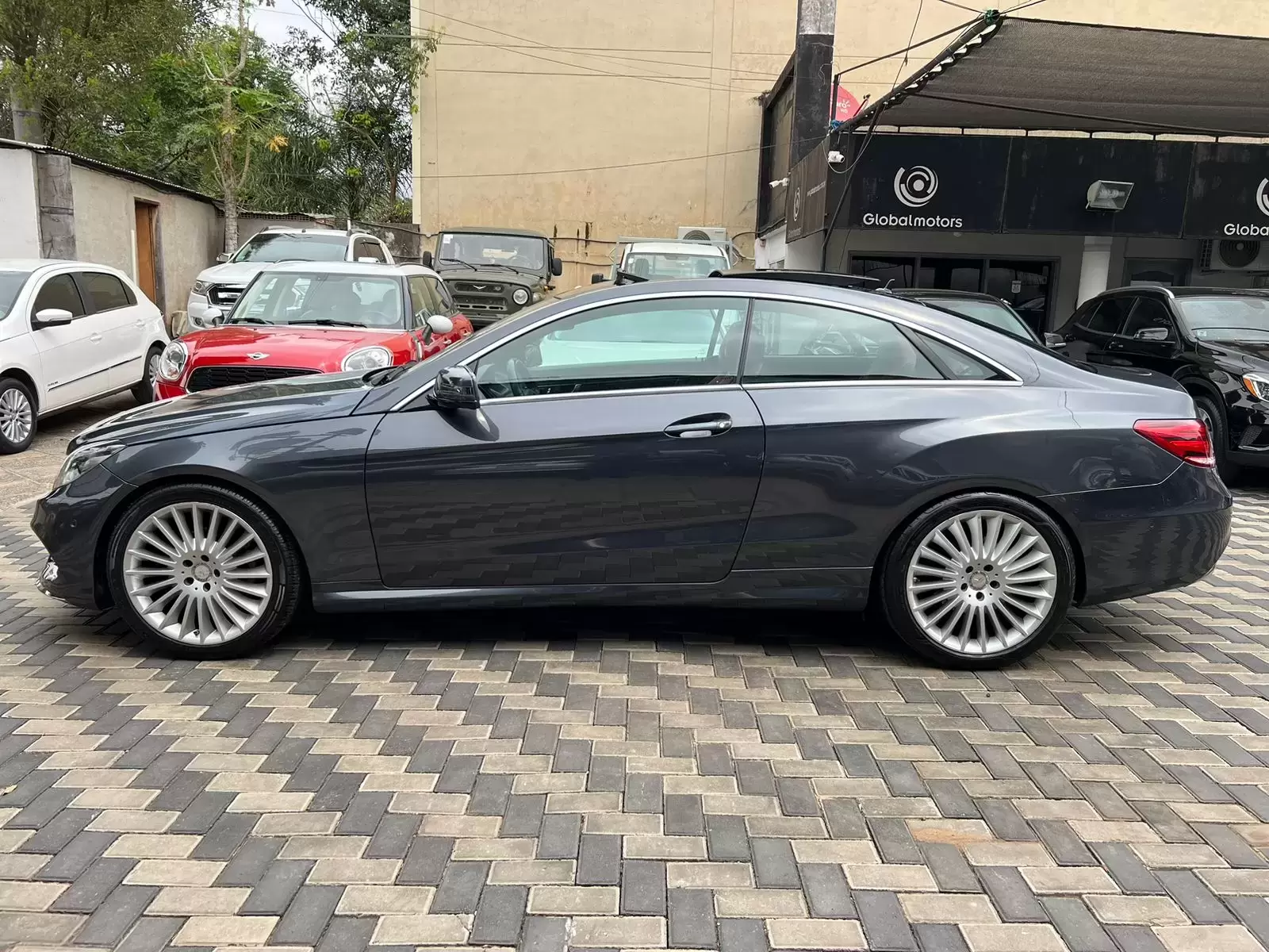 Mercedes Benz E 250 Coupe Full 2014 en Globalmotors, Asunción - Imagen 4