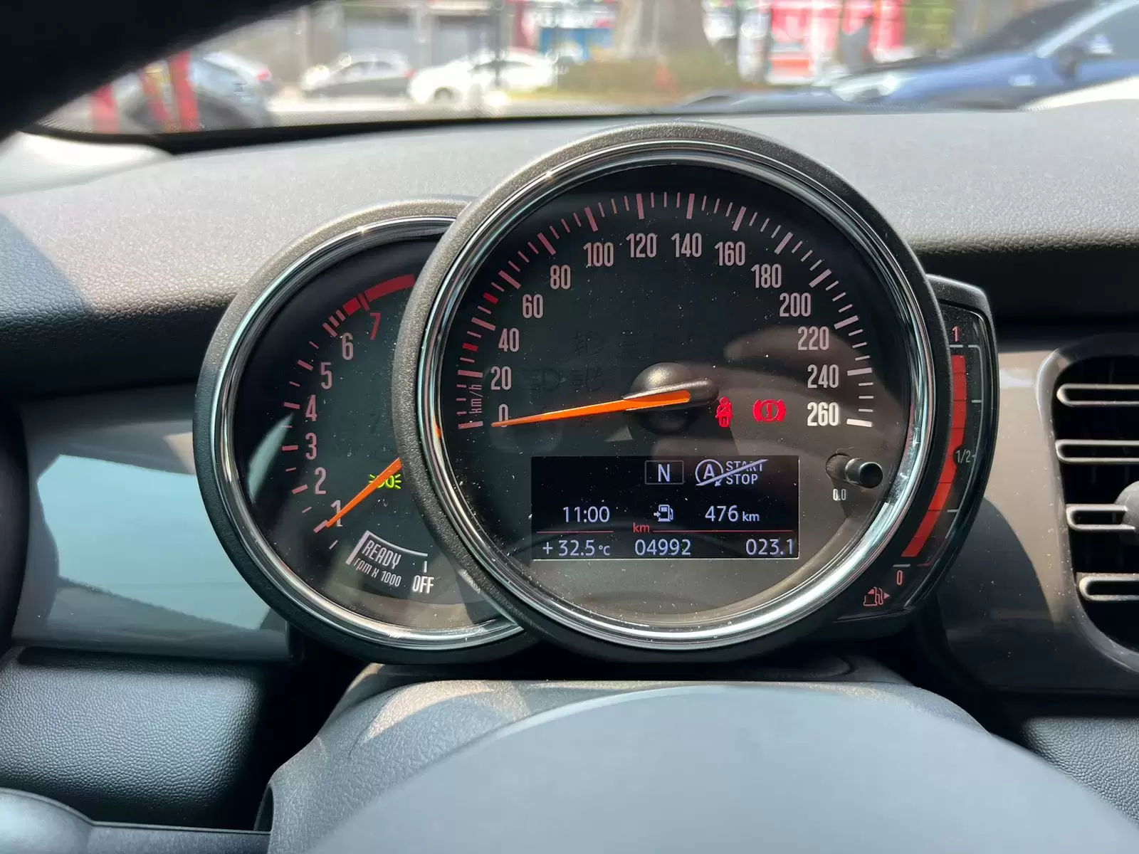 Mini Cooper Hatch 2023 en Globalmotors: Diseño icónico y tecnología avanzada. - Imagen 19