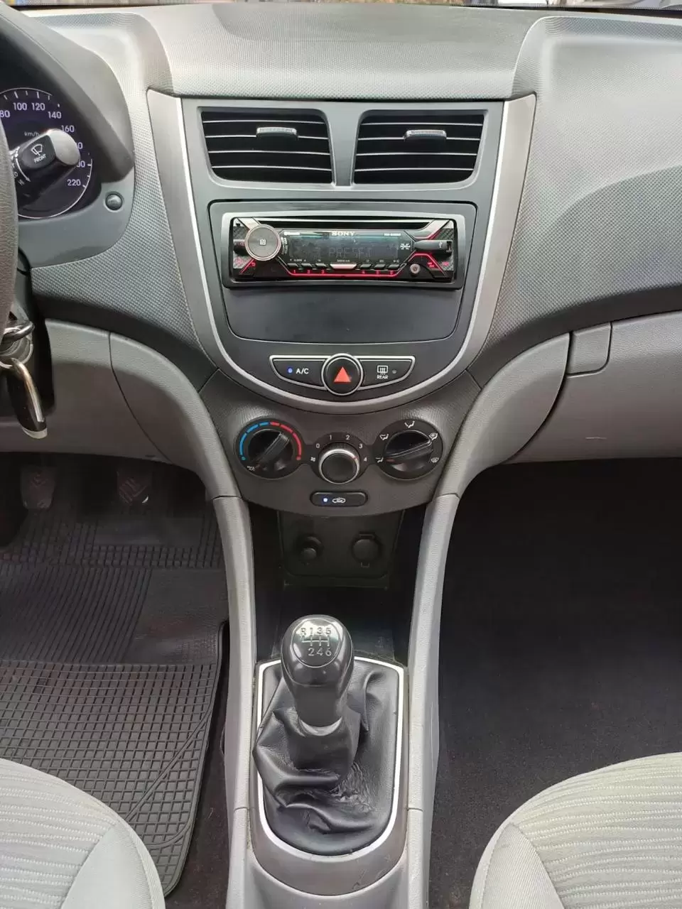 Hyundai Accent 2017 en Globalmotors: Estilo, eficiencia y comodidad. - Imagen 14